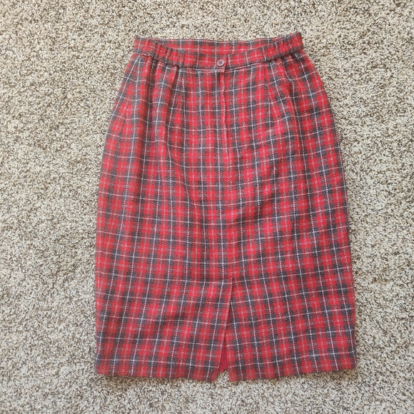 Vintage Leslie Fay Plaid Wool Pencil Skirt Size 8 - Red, Gray, White - Picture 3 of 6